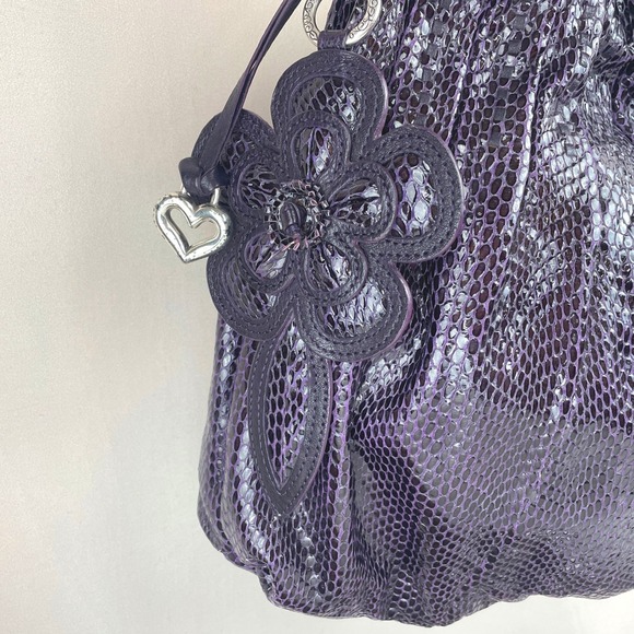 BRIGHTON Plum Patent Snakeskin Hobo Leather Pleated Purse Flower Charm Bag - Picture 3 of 9